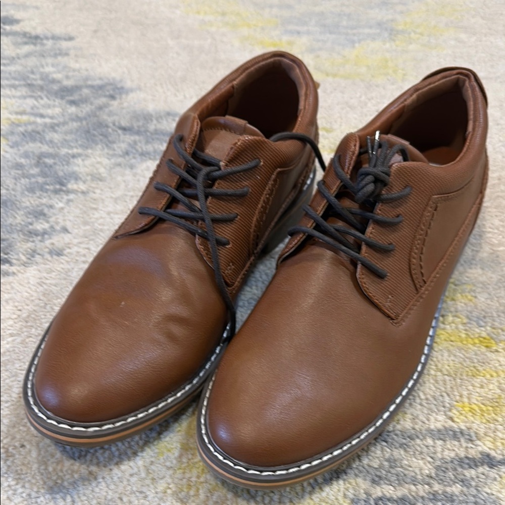 Steve Madden Brown Leather Oxfords